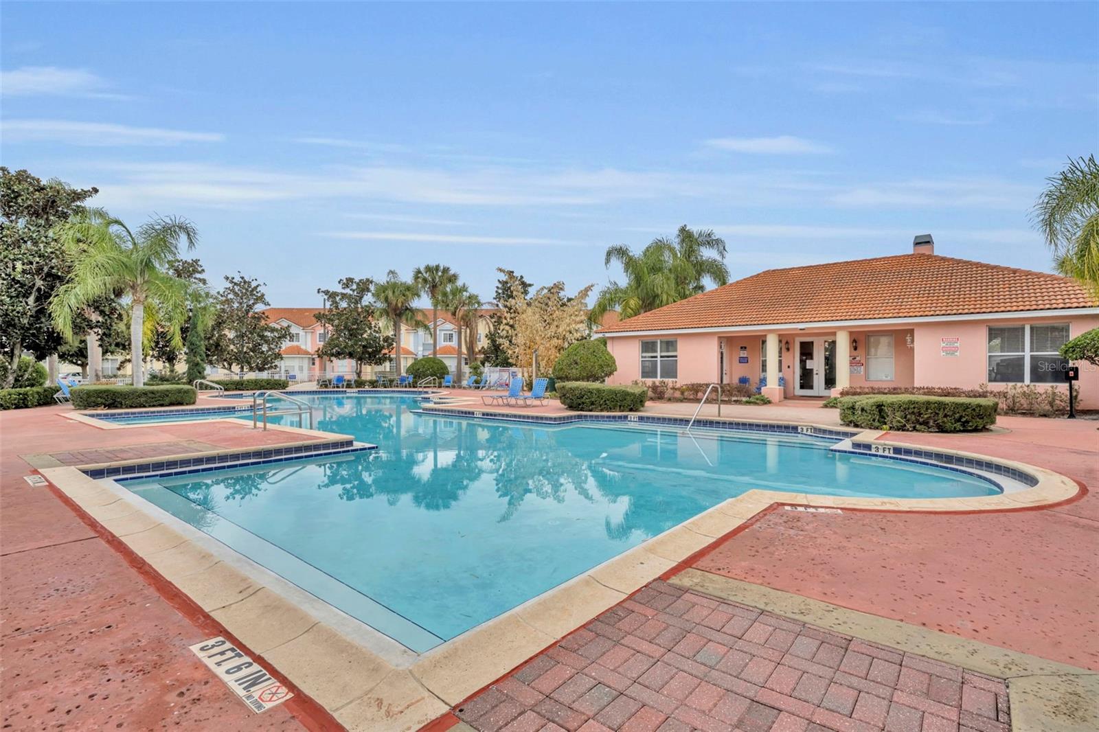 Community Pool - 1172 S BEACH CIR, KISSIMMEE