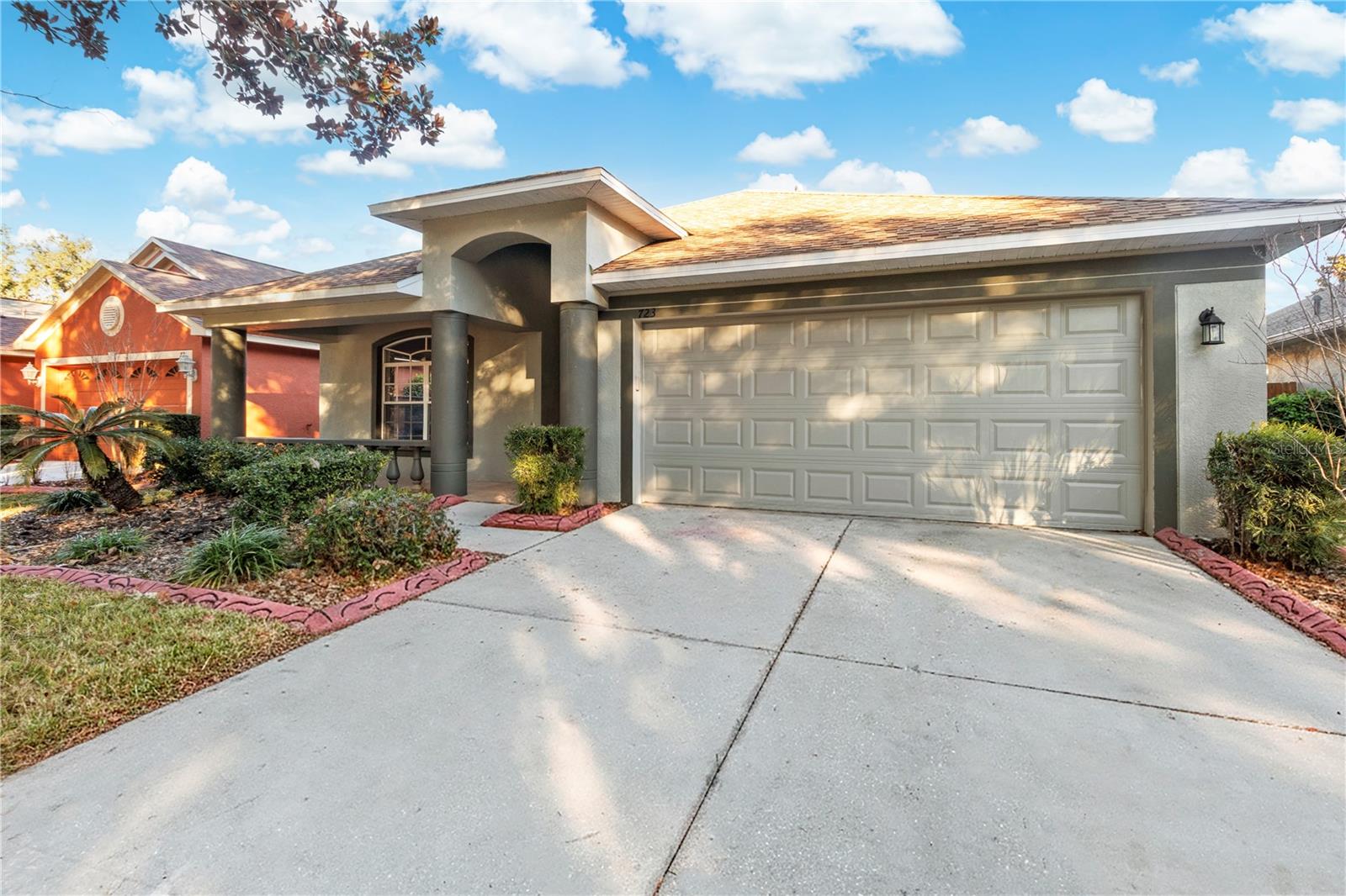 Single Family Residence at 723 ERIK LAKE RD, BRANDON, photo 2 of 36