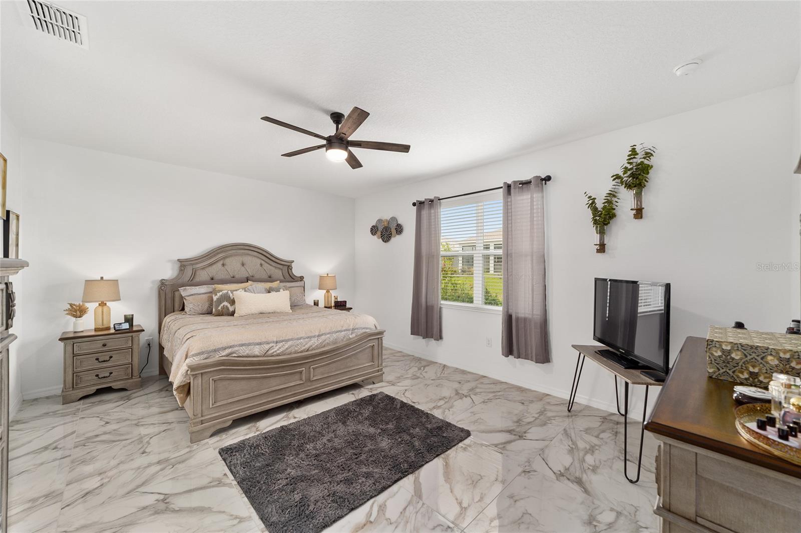 Master bedroom - 7037 SW 86TH AVE, OCALA
