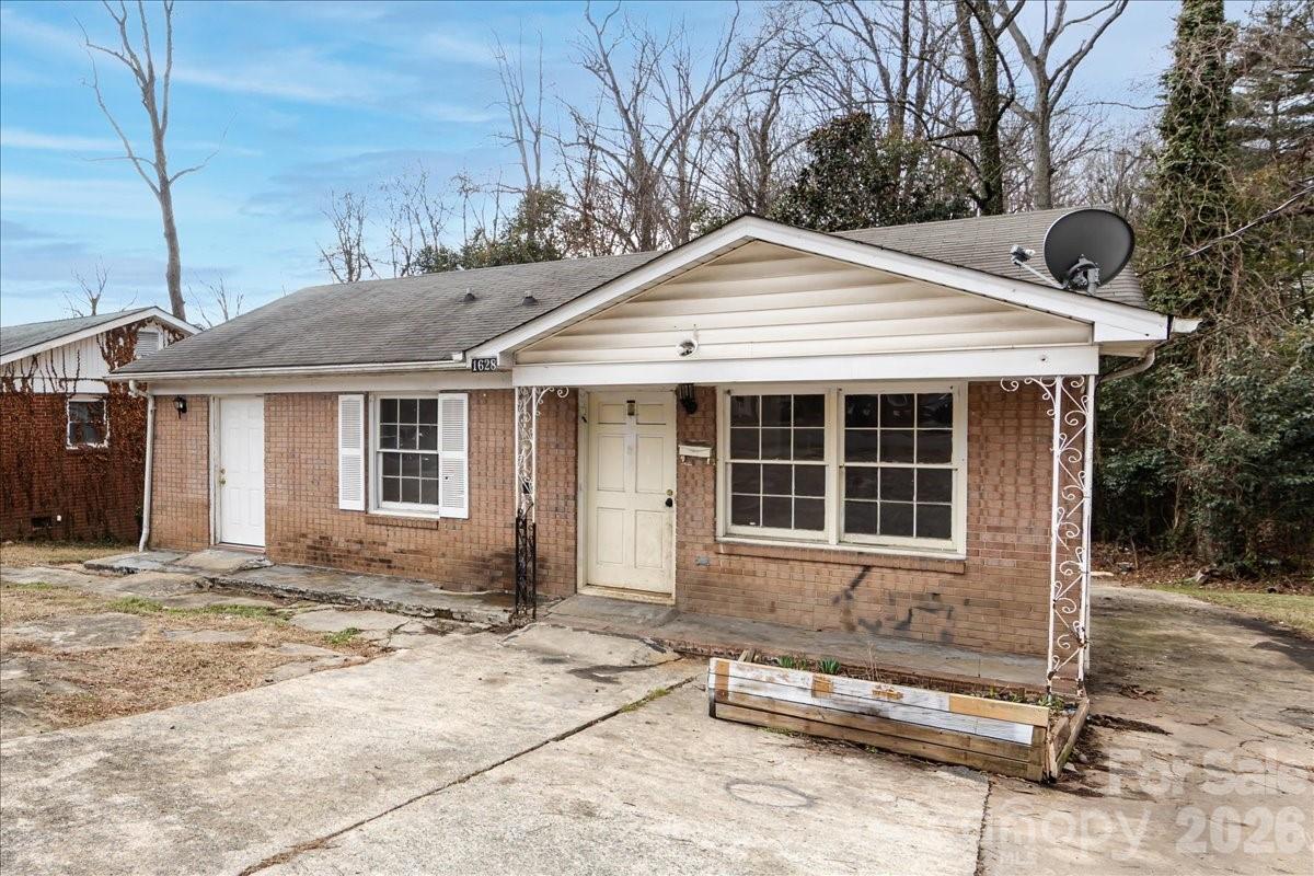 1628 Eastway Drive