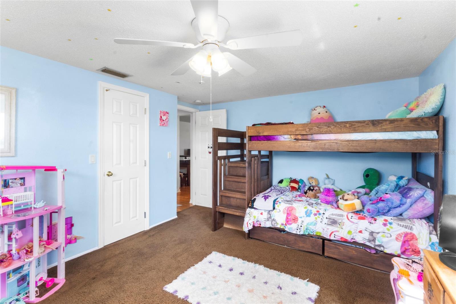Bedroom #2 with Walk-In Closet - 3340 SUNSET BEACH DR, VENICE