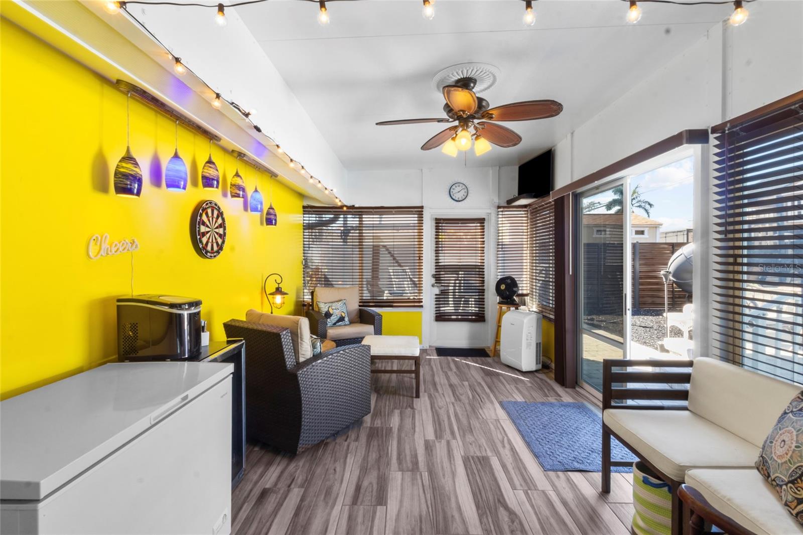 Florida Room - 3340 SUNSET BEACH DR, VENICE