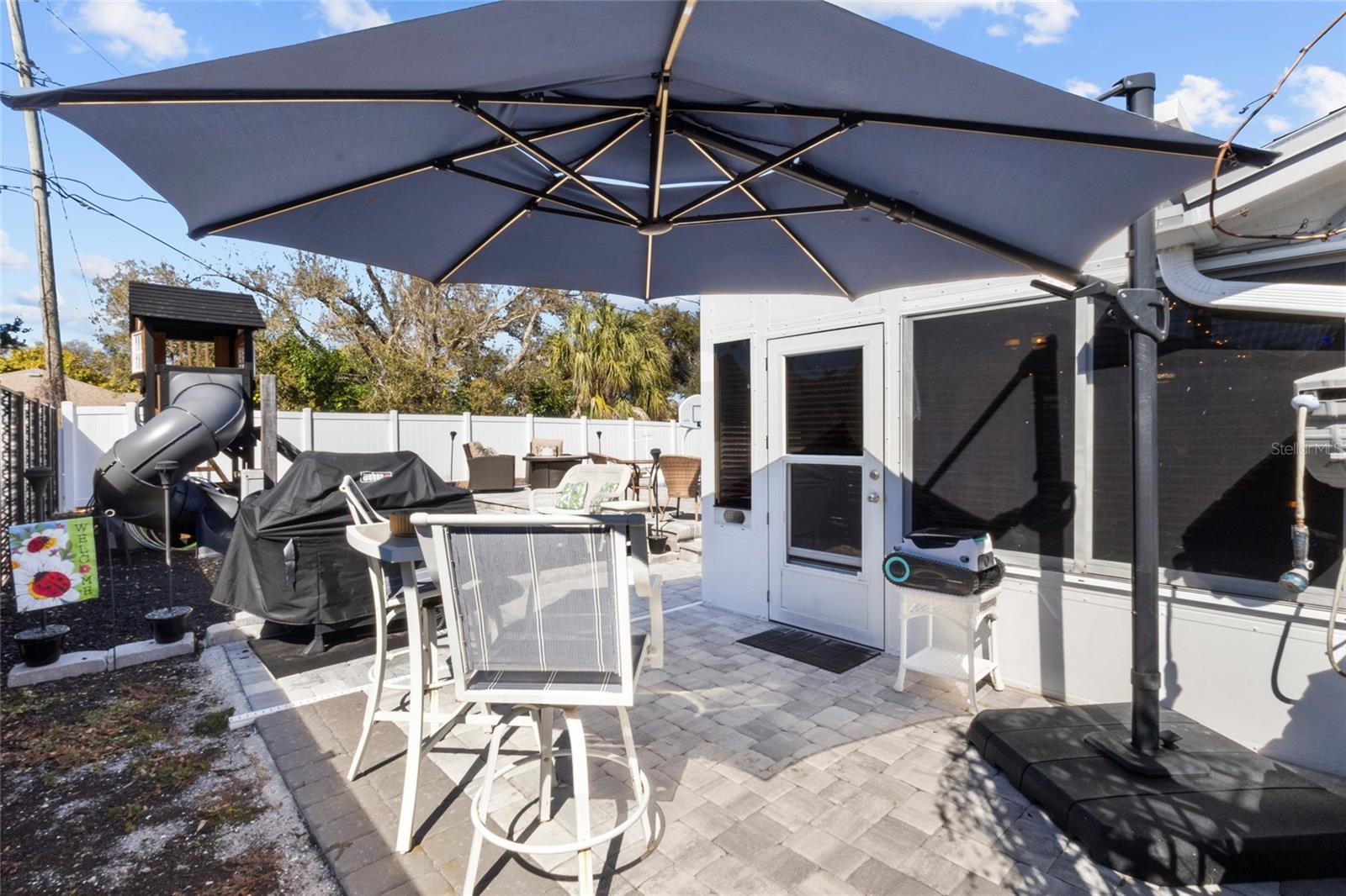 Backyard - 3340 SUNSET BEACH DR, VENICE