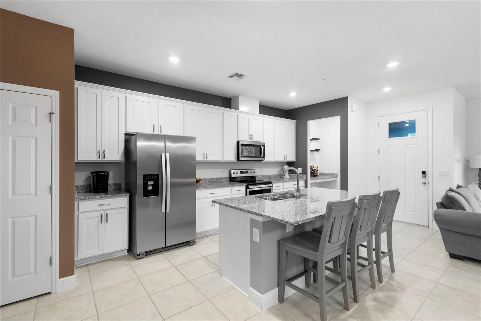 Townhouse at 14989 APOLLO BOND DR, WINTER GARDEN, photo 3 of 35
