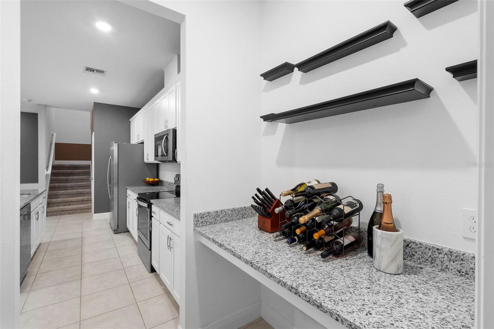 Townhouse at 14989 APOLLO BOND DR, WINTER GARDEN, photo 5 of 35