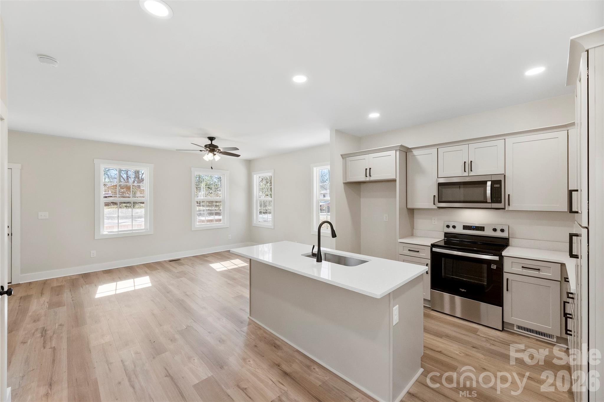 Single Family Residence at 205 Putnam Street, Shelby, photo 9 of 26