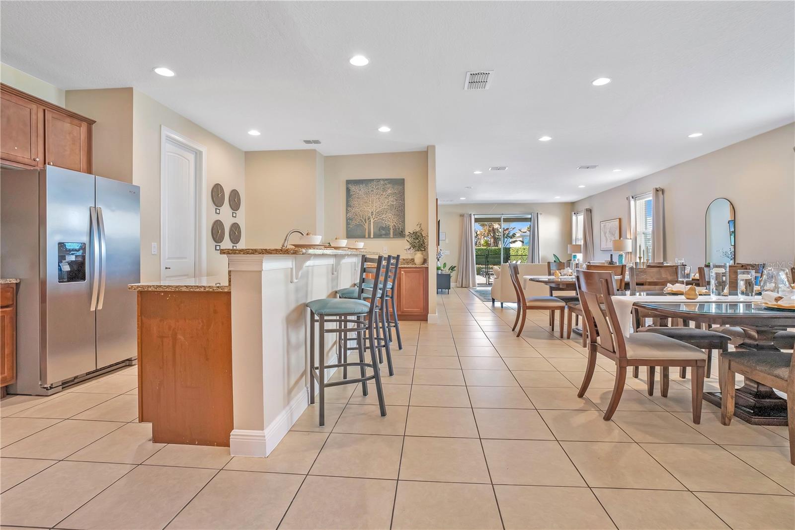 Large Open Concept Living and Dining - 631 LASSO DR, KISSIMMEE