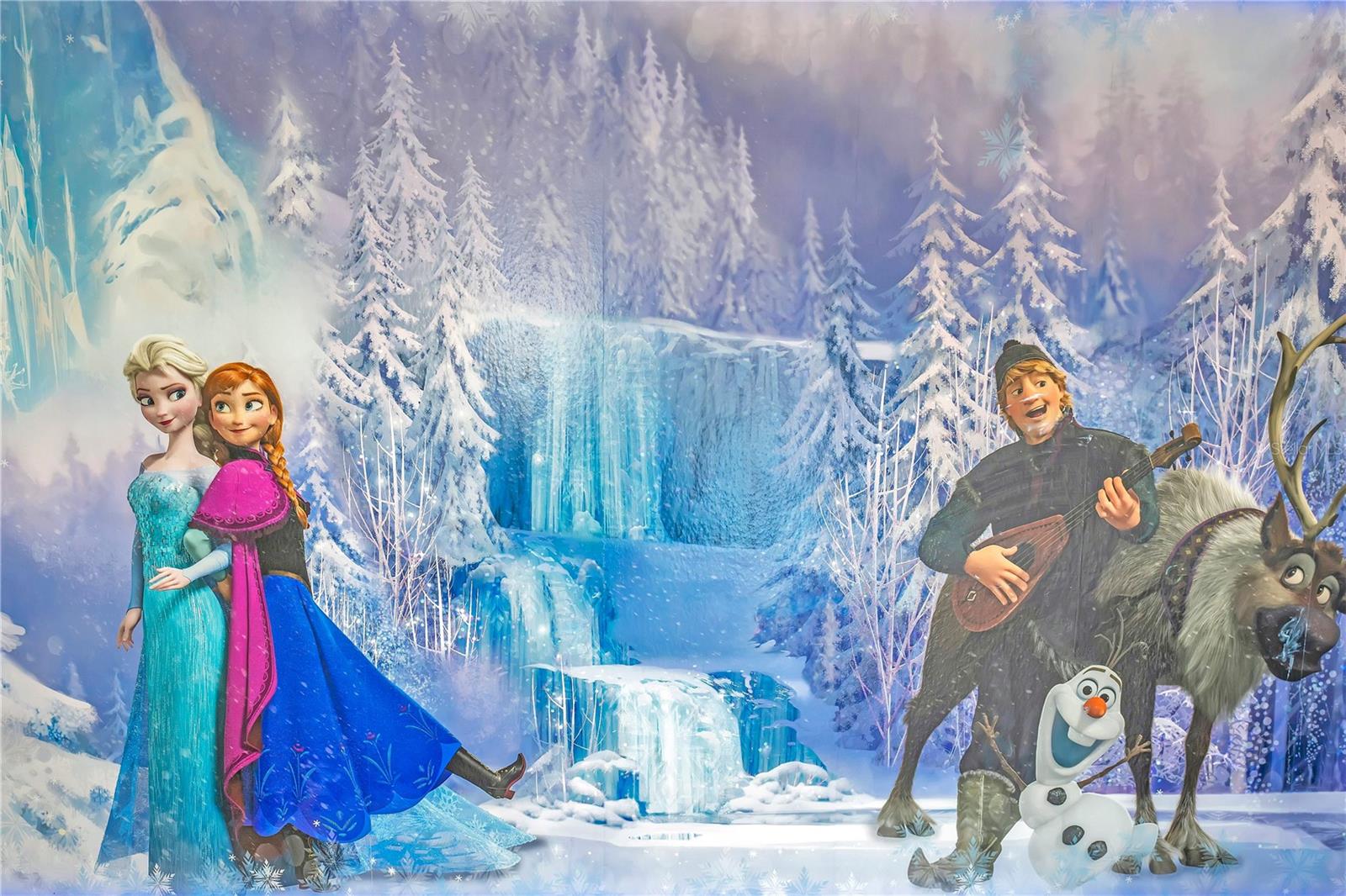 Storybook-style winter mural brings this fantasy-inspired suite to life - 631 LASSO DR, KISSIMMEE