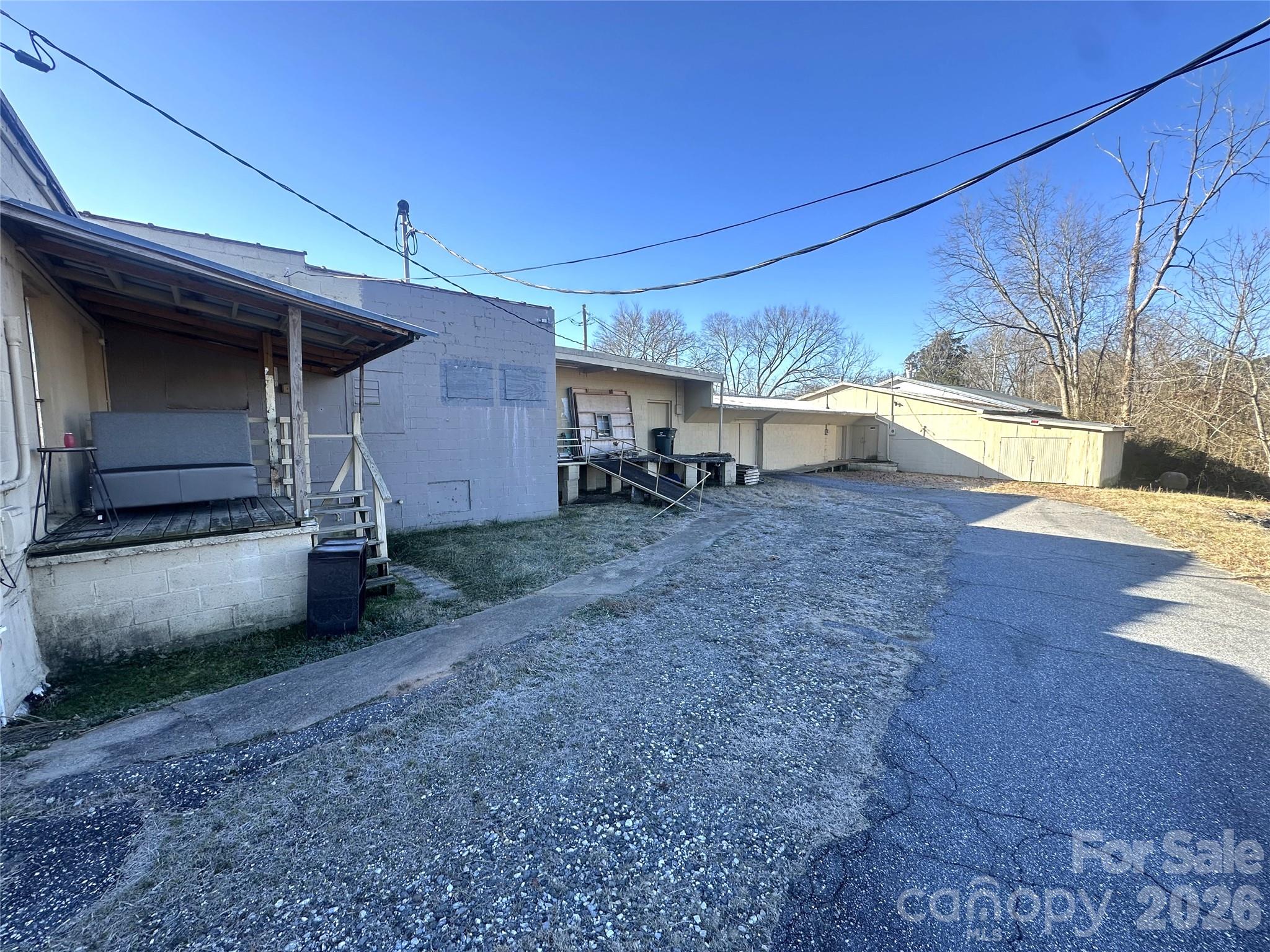 Business at 625 N Aspen Street, Lincolnton, photo 4 of 7