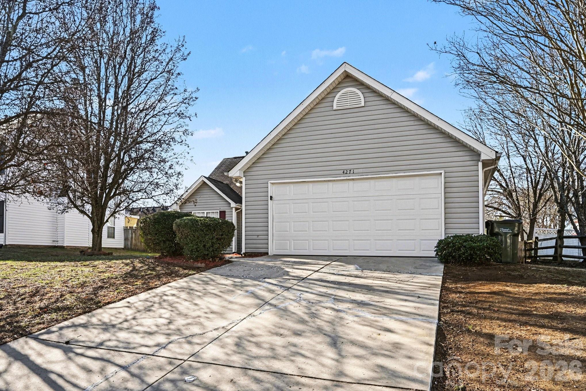 Single Family Residence at 4271 Maybrook Court SW, Concord, photo 2 of 24