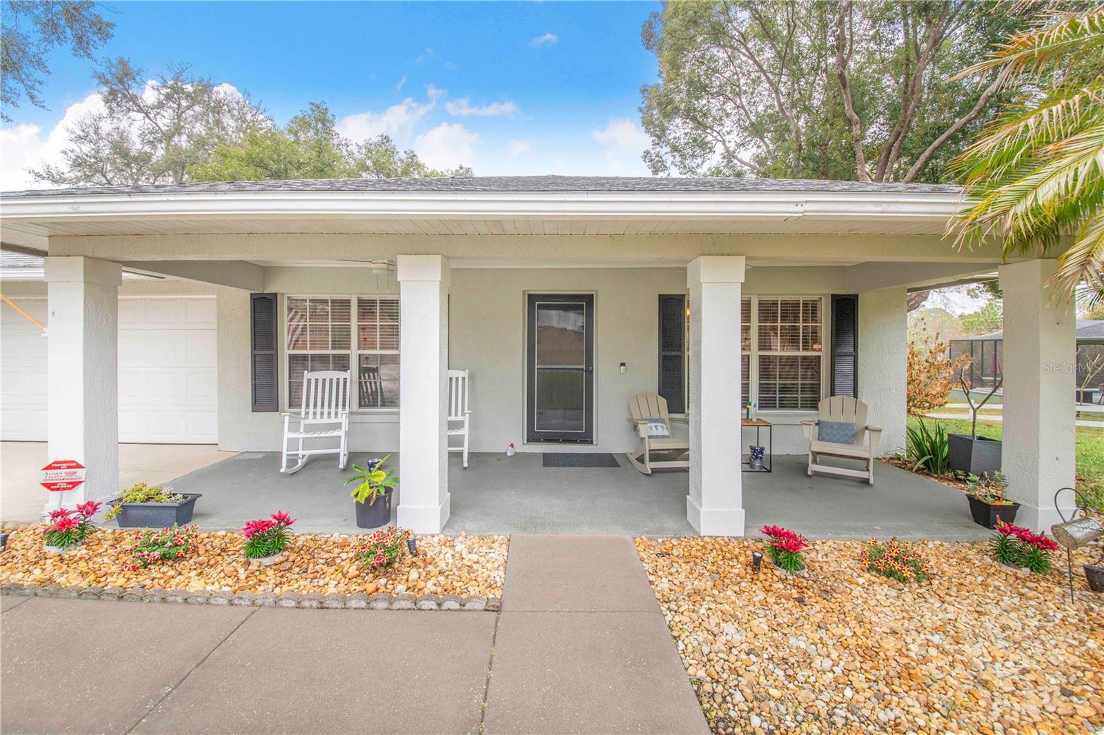 Single Family Residence at 194 S LAKE MARIAM DR, WINTER HAVEN, photo 6 of 30