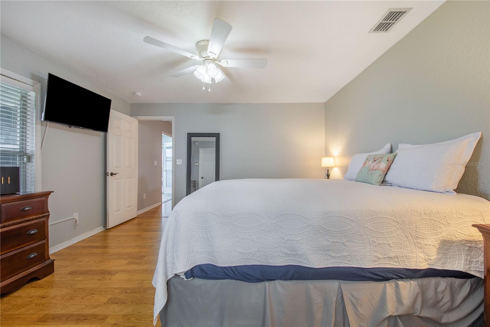 Single Family Residence at 194 S LAKE MARIAM DR, WINTER HAVEN, photo 17 of 30
