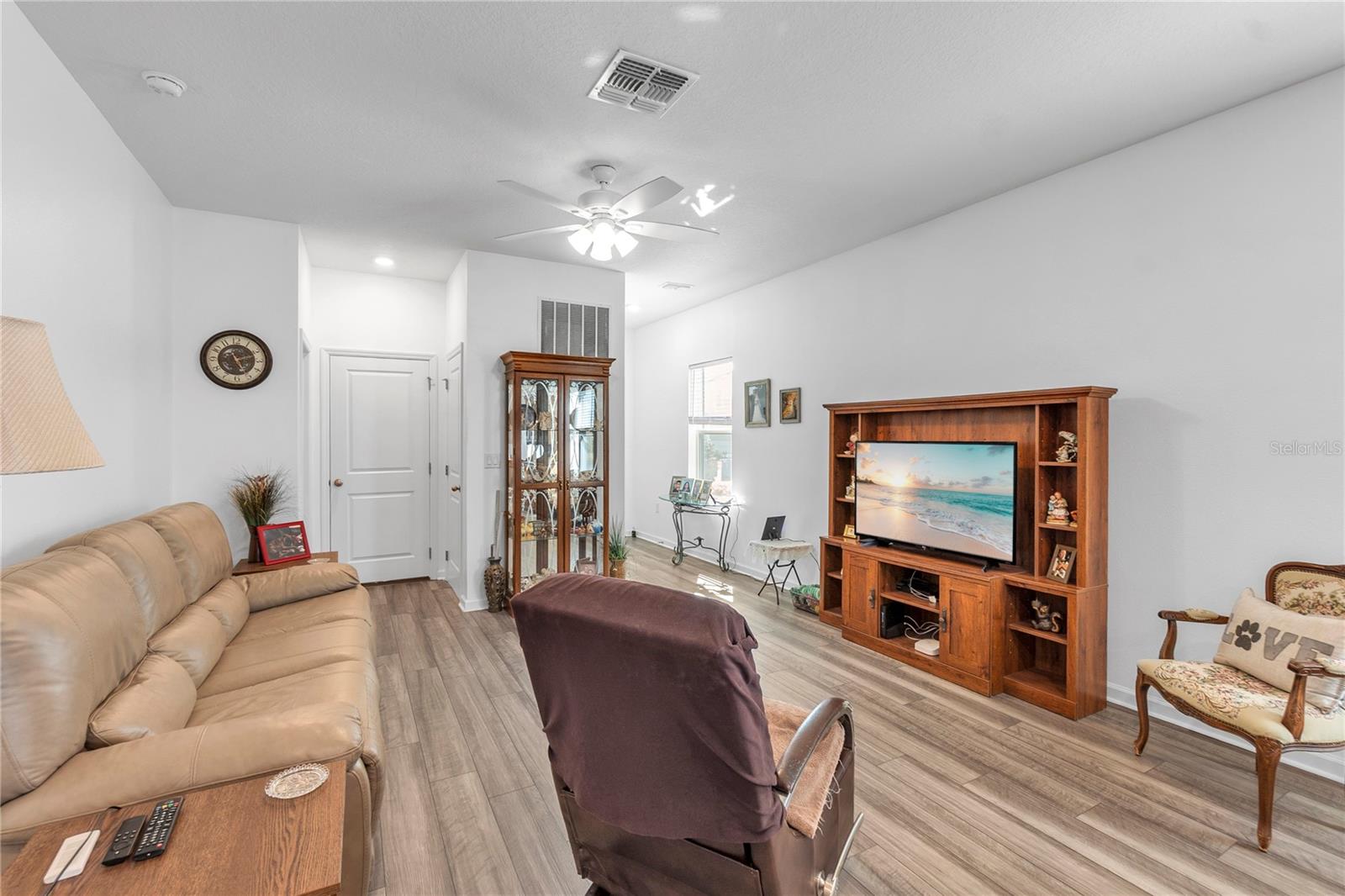 Single Family Residence at 10427 LADYBUG CV, PARRISH, photo 2 of 24