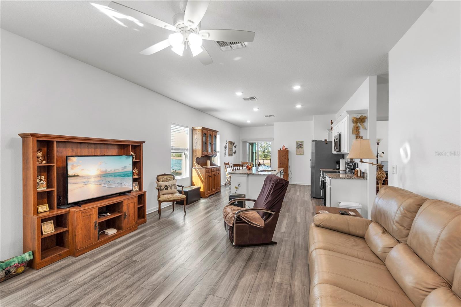 Single Family Residence at 10427 LADYBUG CV, PARRISH, photo 3 of 24