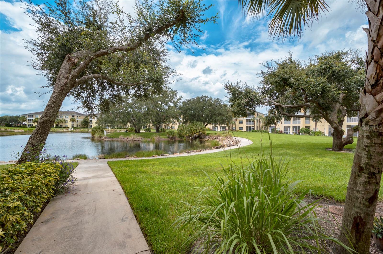 Condominium at 19300 WATER OAK DR #102, PORT CHARLOTTE, photo 77 of 83