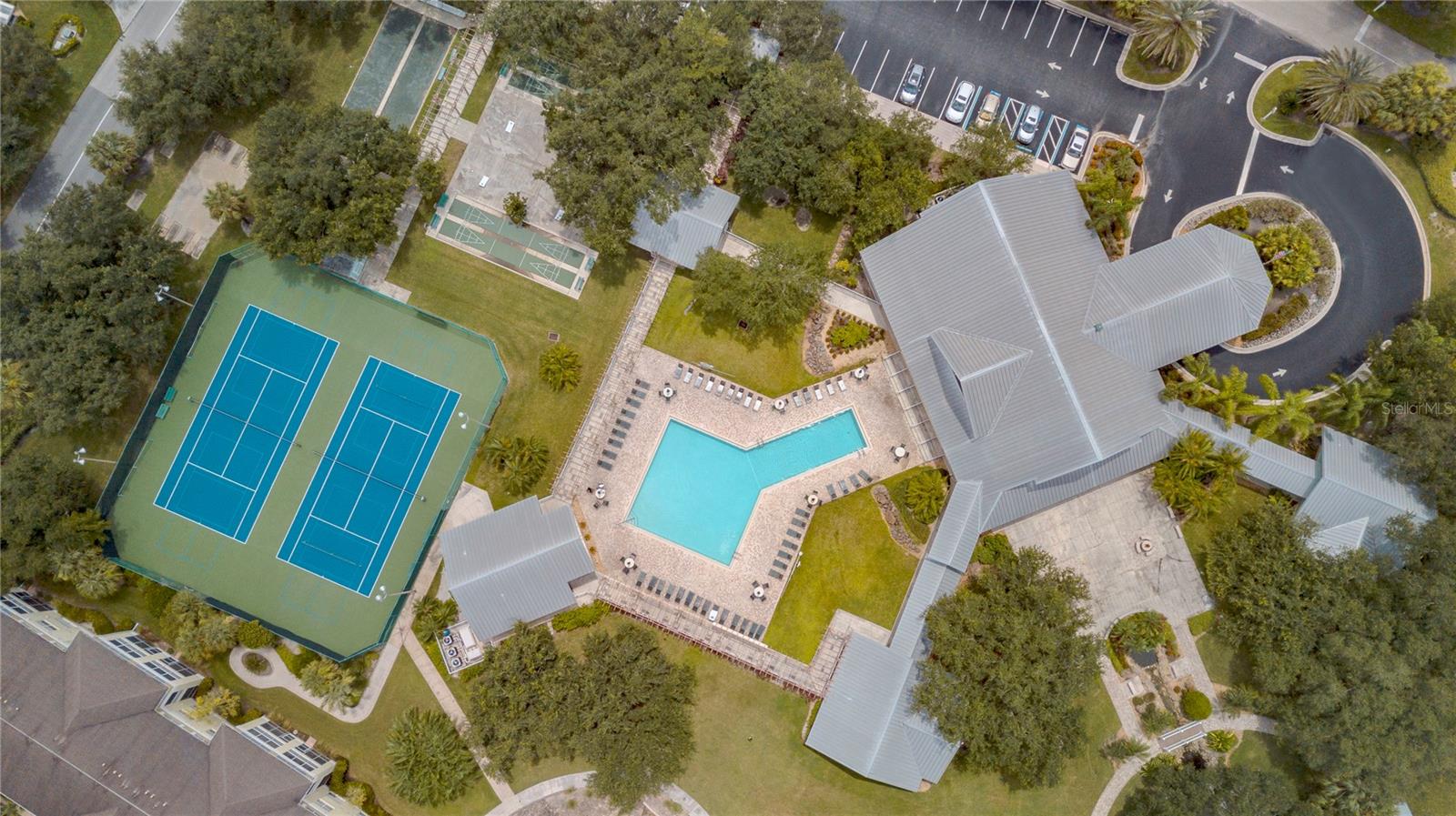 Condominium at 19300 WATER OAK DR #102, PORT CHARLOTTE, photo 82 of 83