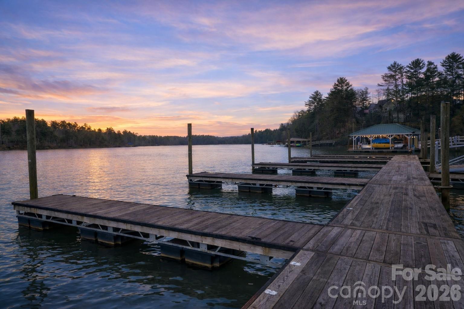 Community Docks - 1144 Lakeside Way NW, Valdese