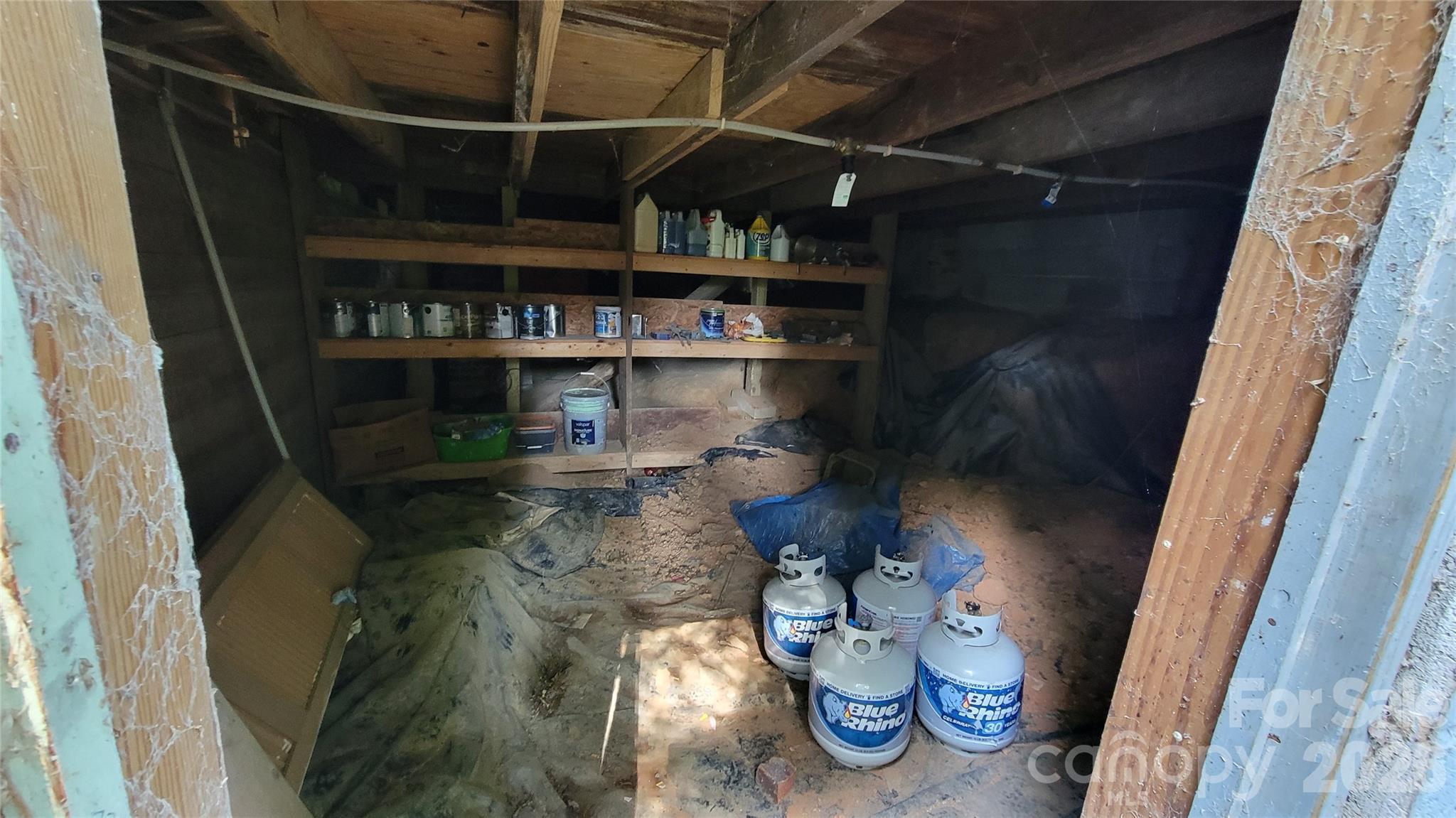 Crawlspace - 160 Cleveland Road, Tryon