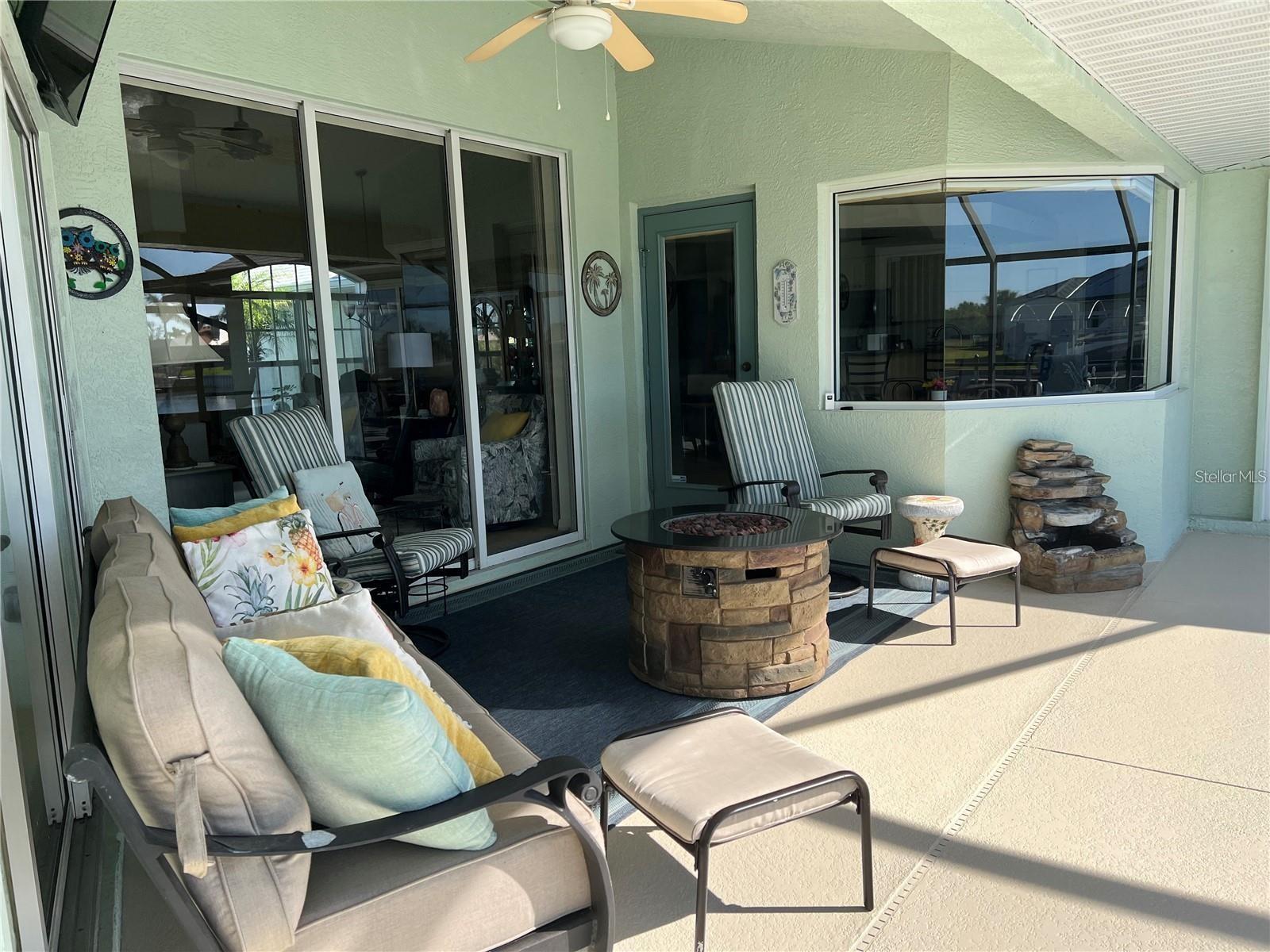 Lanai - 9458 MELODY CIR, PORT CHARLOTTE
