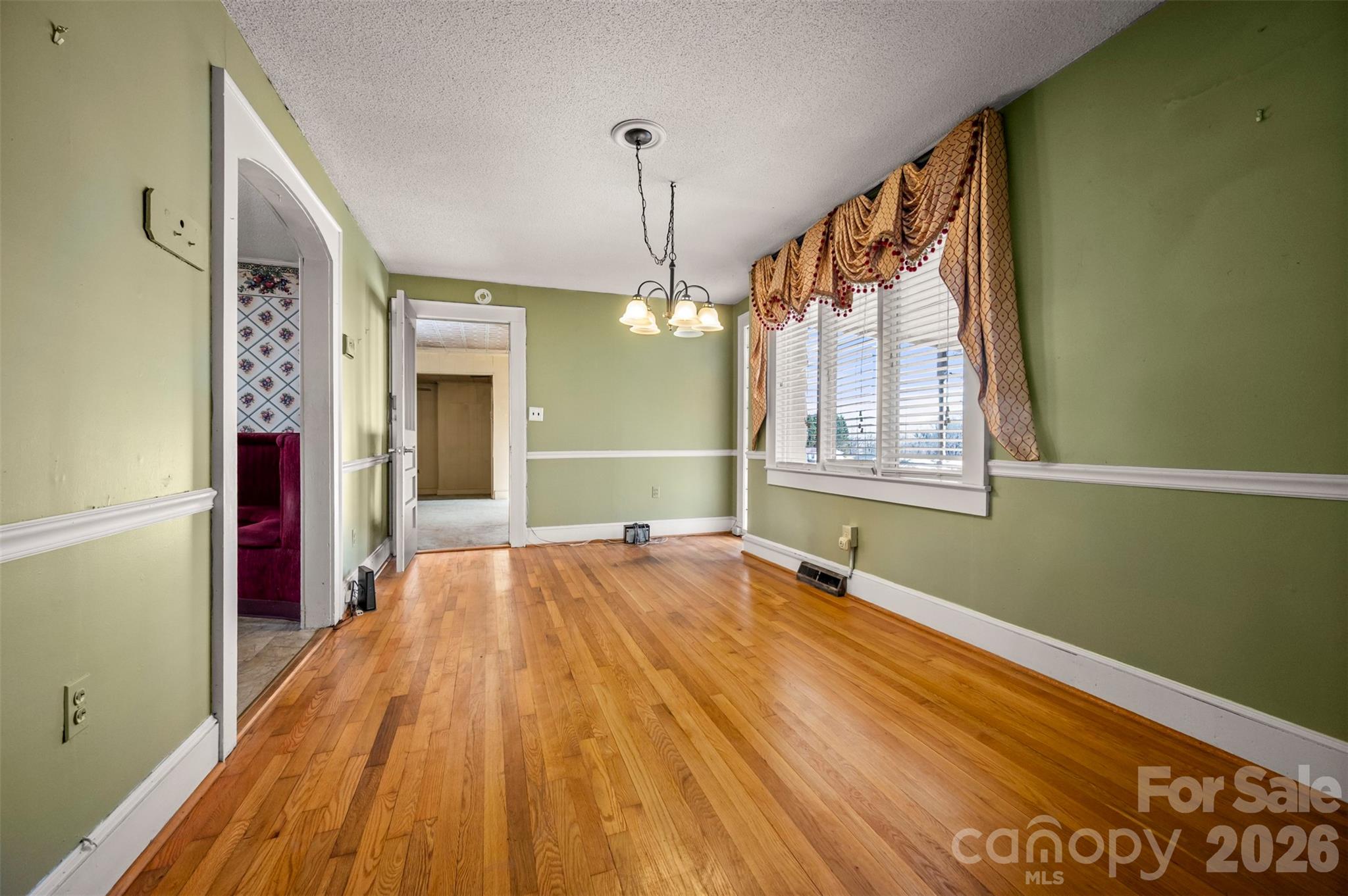Living Room - 1092 NC 120 Highway, Mooresboro