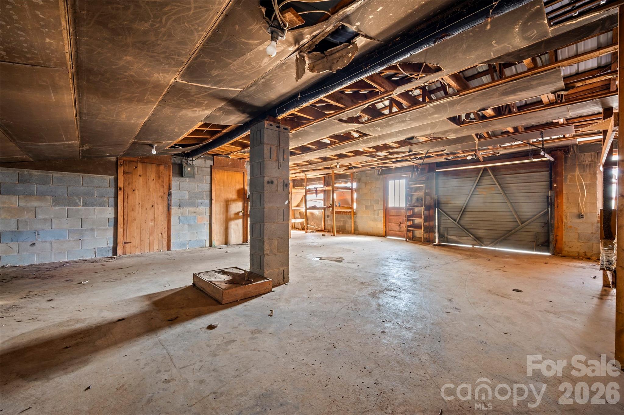 Workshop/Building - 1092 NC 120 Highway, Mooresboro