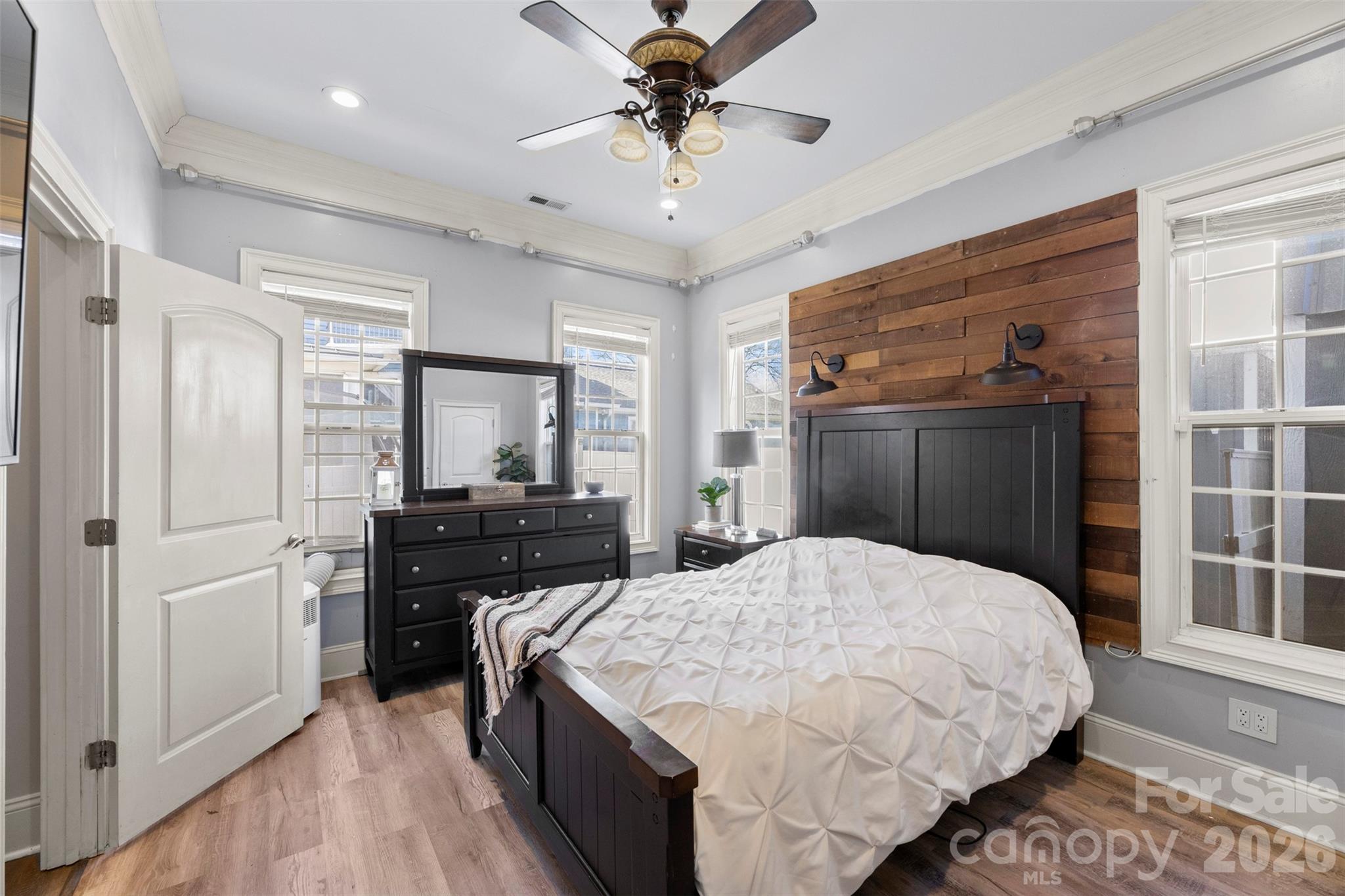 Single Family Residence at 102 Savannahs Way, Kings Mountain, photo 20 of 40