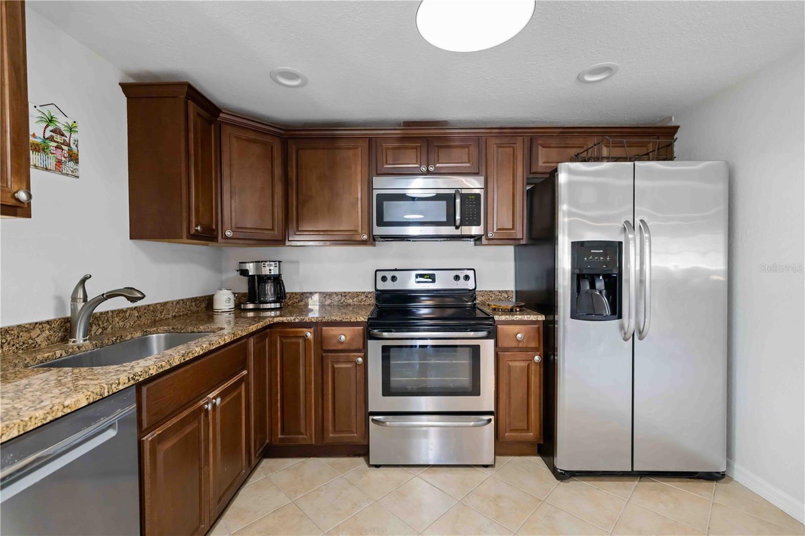 Single Family Residence at 3035 SHAMROCK DR, VENICE, photo 19 of 59