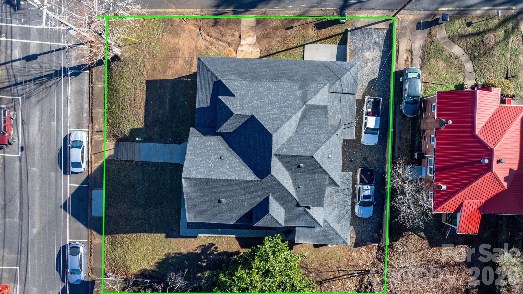 Triplex at 1101 College Avenue SW, Lenoir, photo 2 of 47