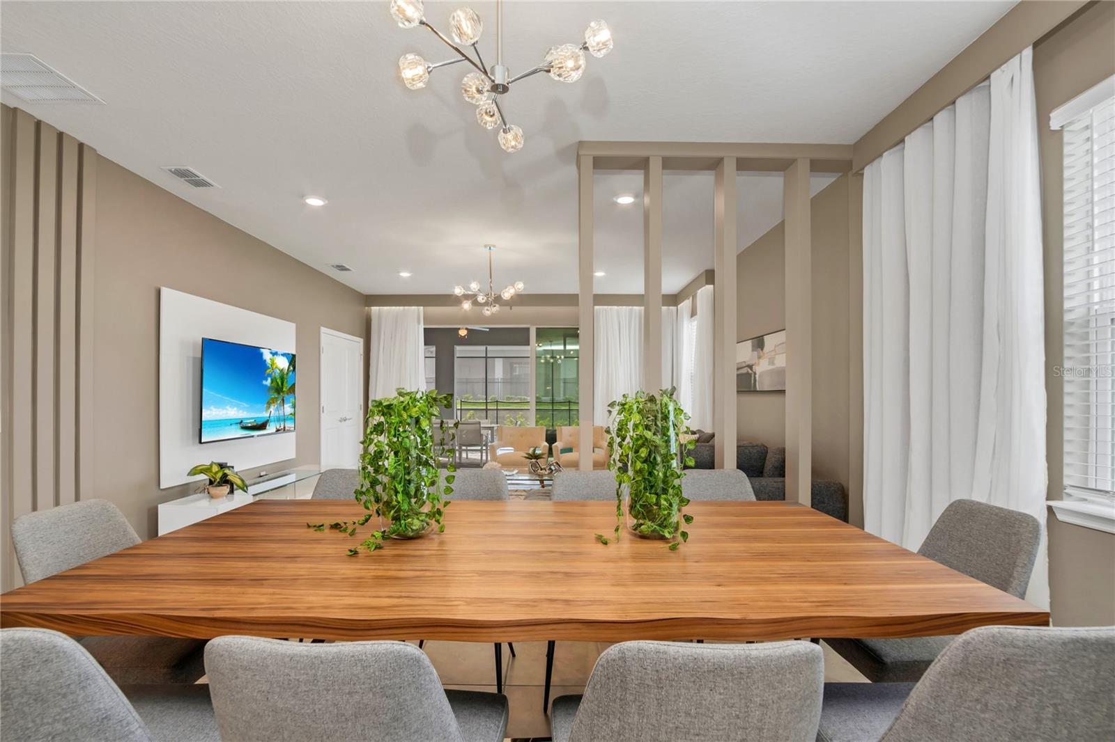 Single Family Residence at 1806 SUMMER DR, DAVENPORT, photo 9 of 96
