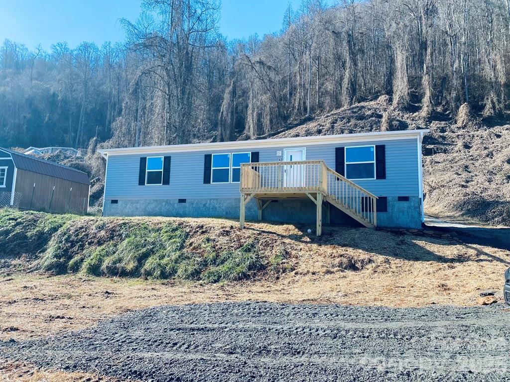 Single Family Residence at 42 Nowhere Drive, Sylva, photo 3 of 35