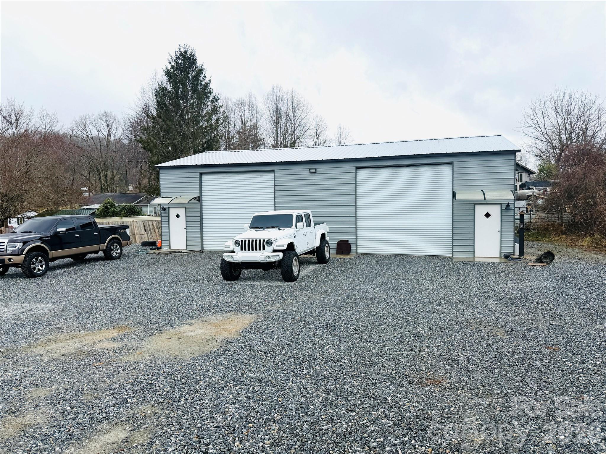 Business at 3021 Spartanburg Highway, East Flat Rock