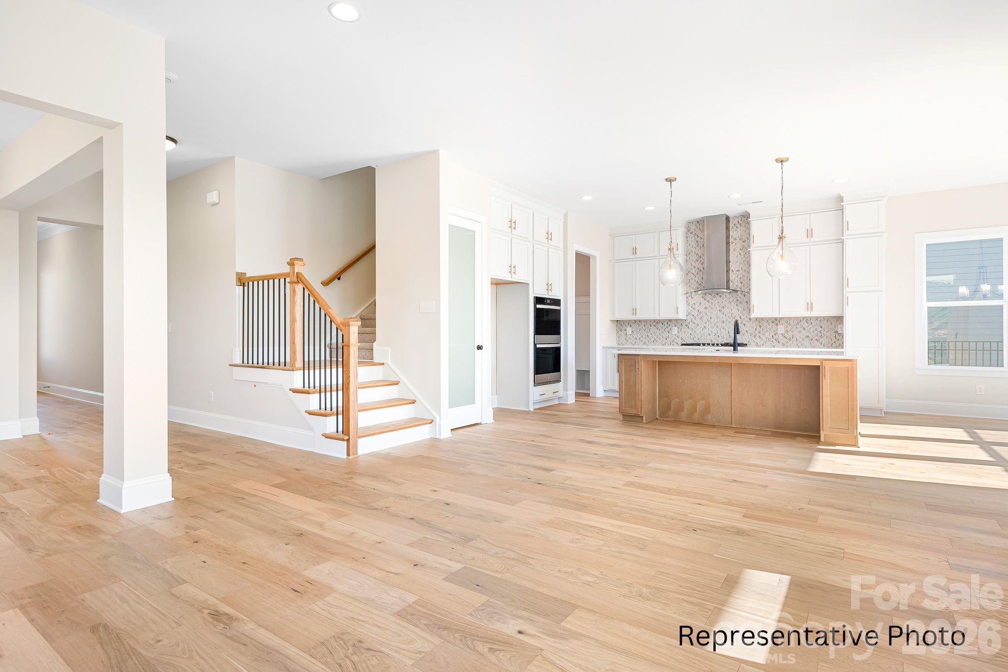 Single Family Residence at 4172 Millstream Road, Denver, photo 3 of 32