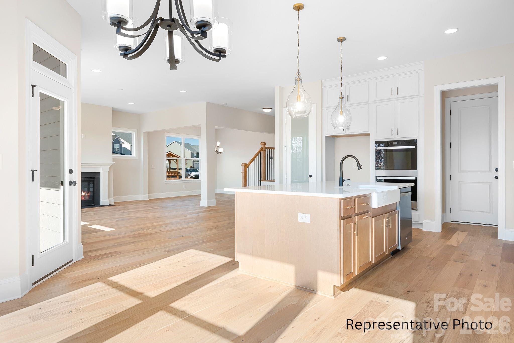 Single Family Residence at 4172 Millstream Road, Denver, photo 6 of 32