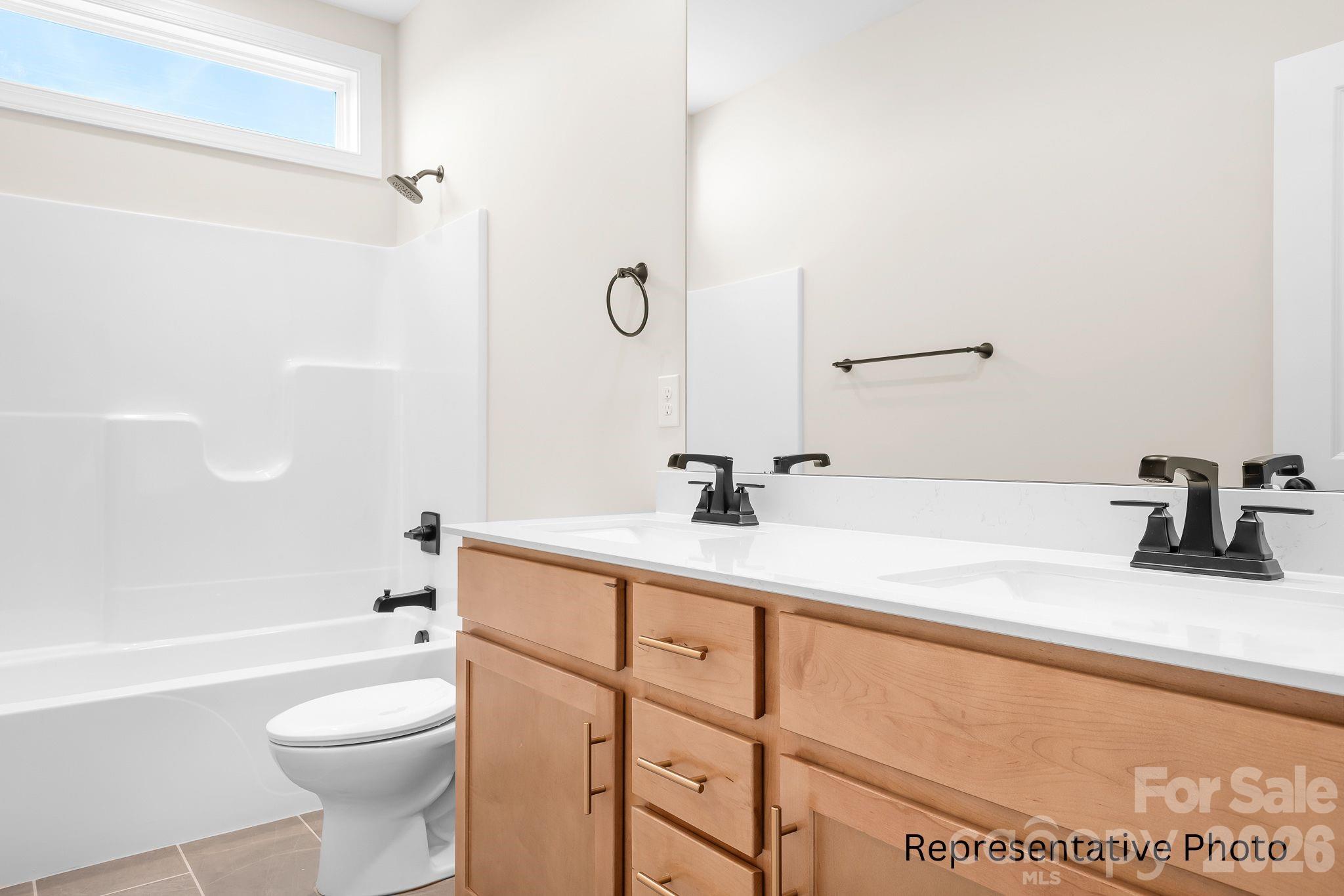 Single Family Residence at 4172 Millstream Road, Denver, photo 17 of 32