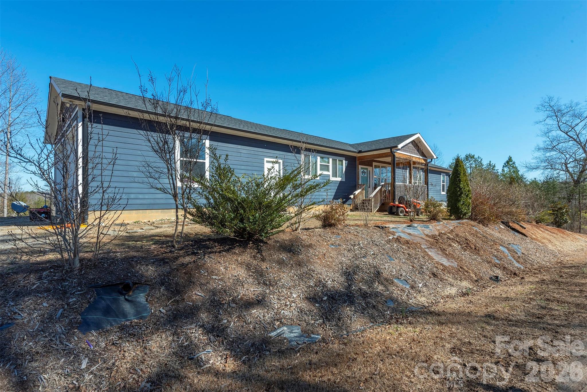 Single Family Residence at 622 Rutherford Drive, Nebo, photo 3 of 45