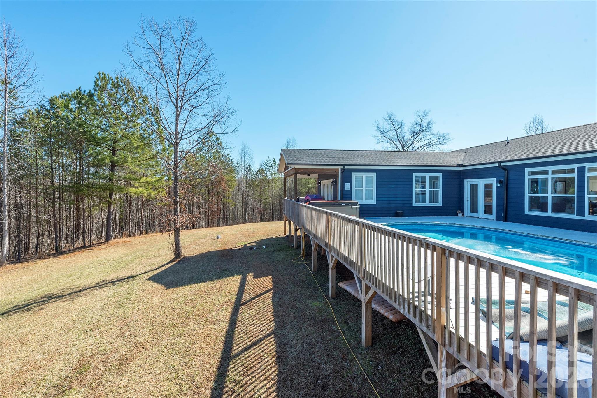 Single Family Residence at 622 Rutherford Drive, Nebo, photo 5 of 45