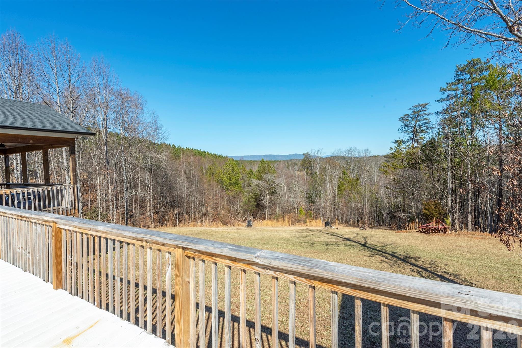 Single Family Residence at 622 Rutherford Drive, Nebo, photo 8 of 45
