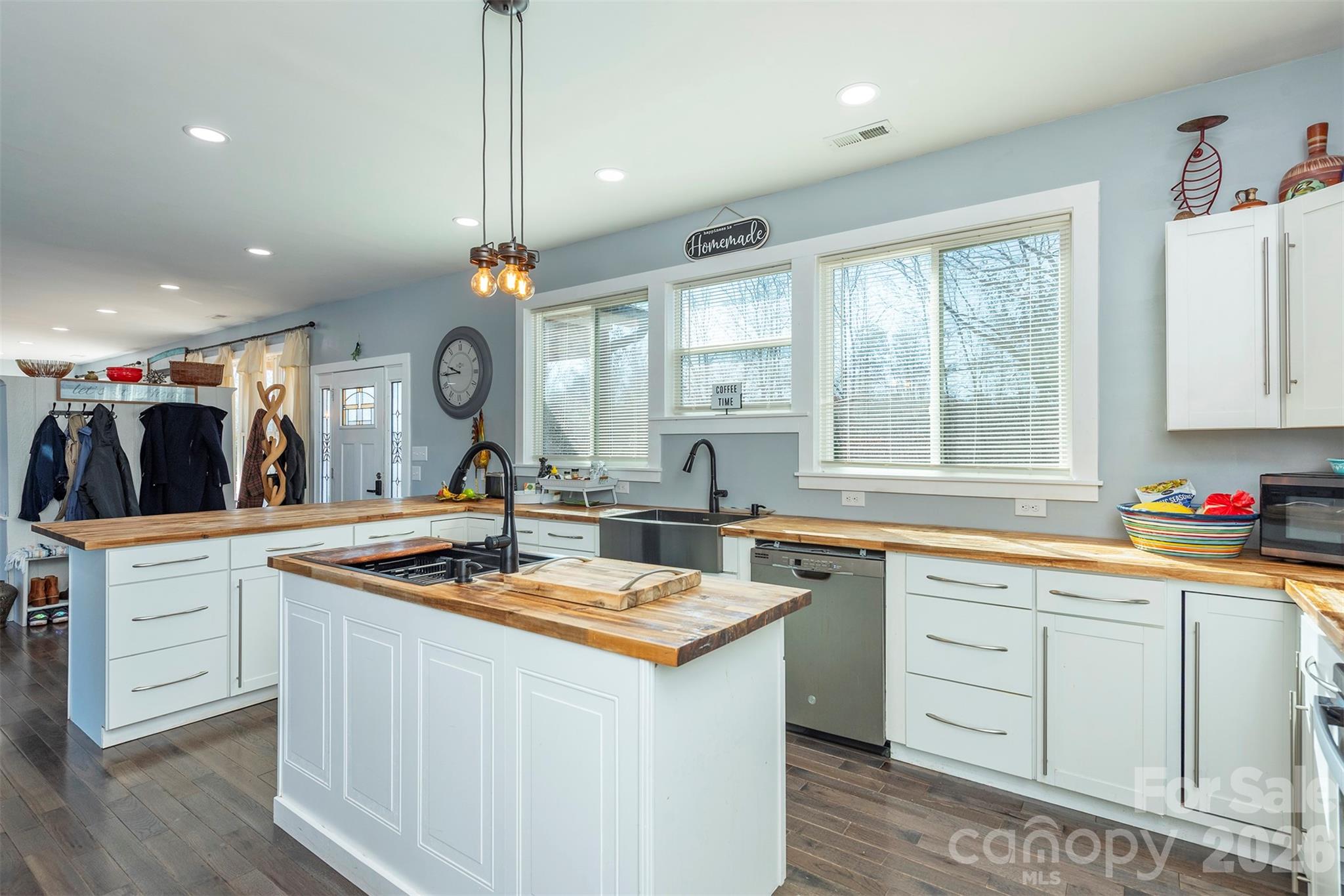 Single Family Residence at 622 Rutherford Drive, Nebo, photo 13 of 45