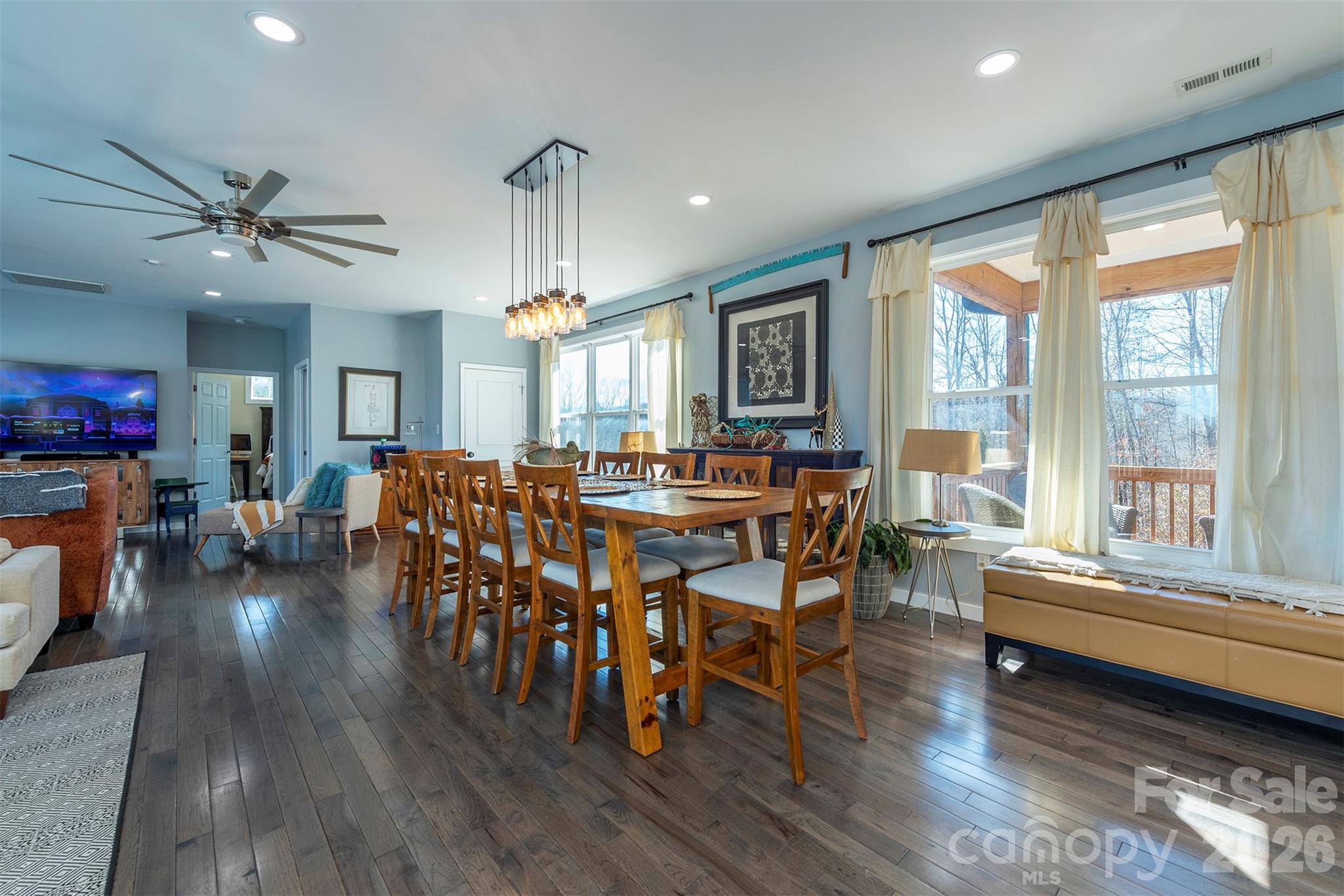 Single Family Residence at 622 Rutherford Drive, Nebo, photo 16 of 45