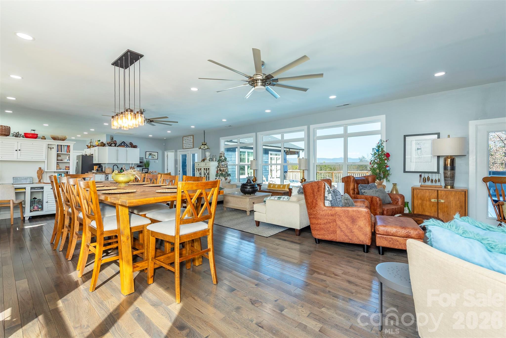 Single Family Residence at 622 Rutherford Drive, Nebo, photo 19 of 45