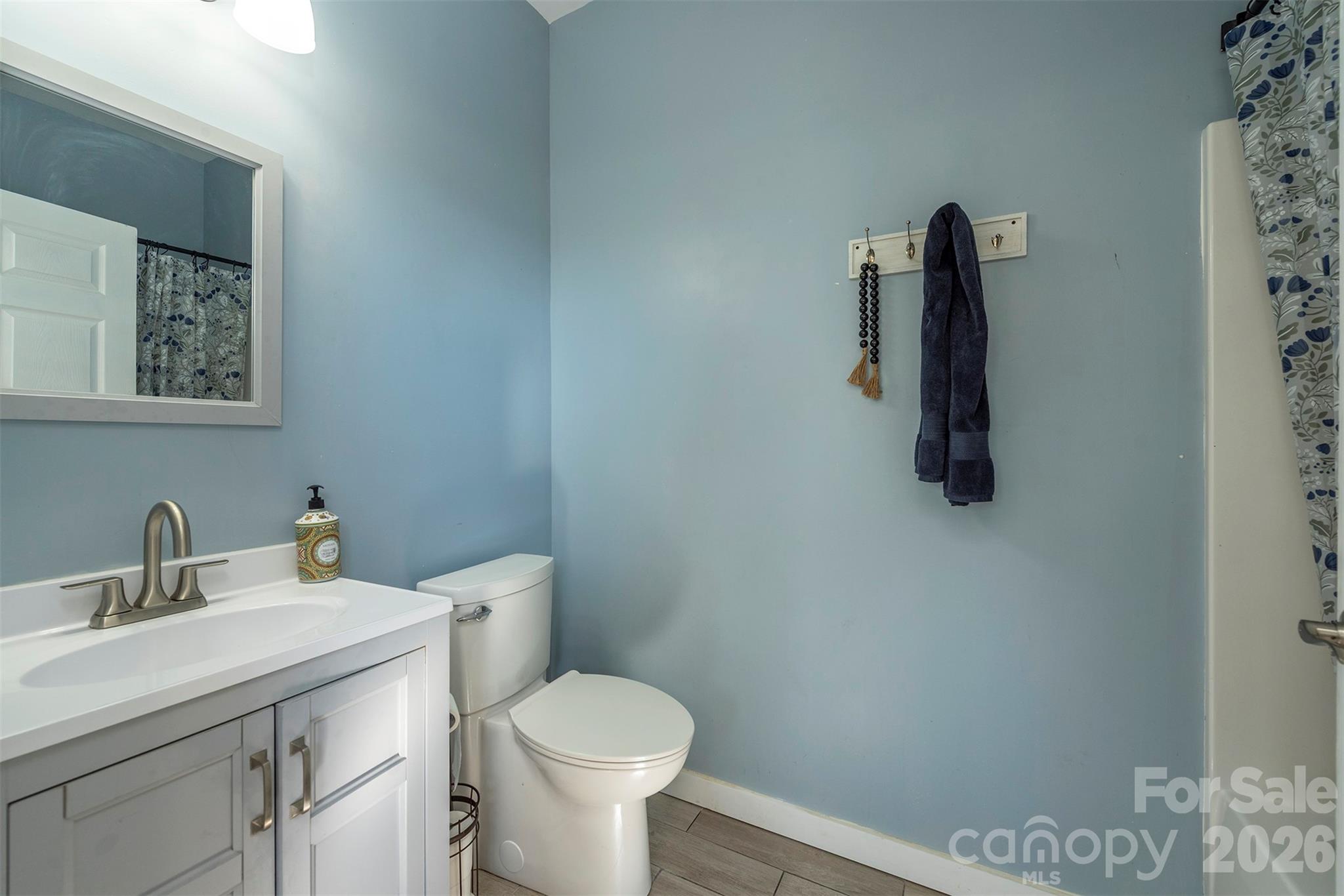 Single Family Residence at 622 Rutherford Drive, Nebo, photo 26 of 45