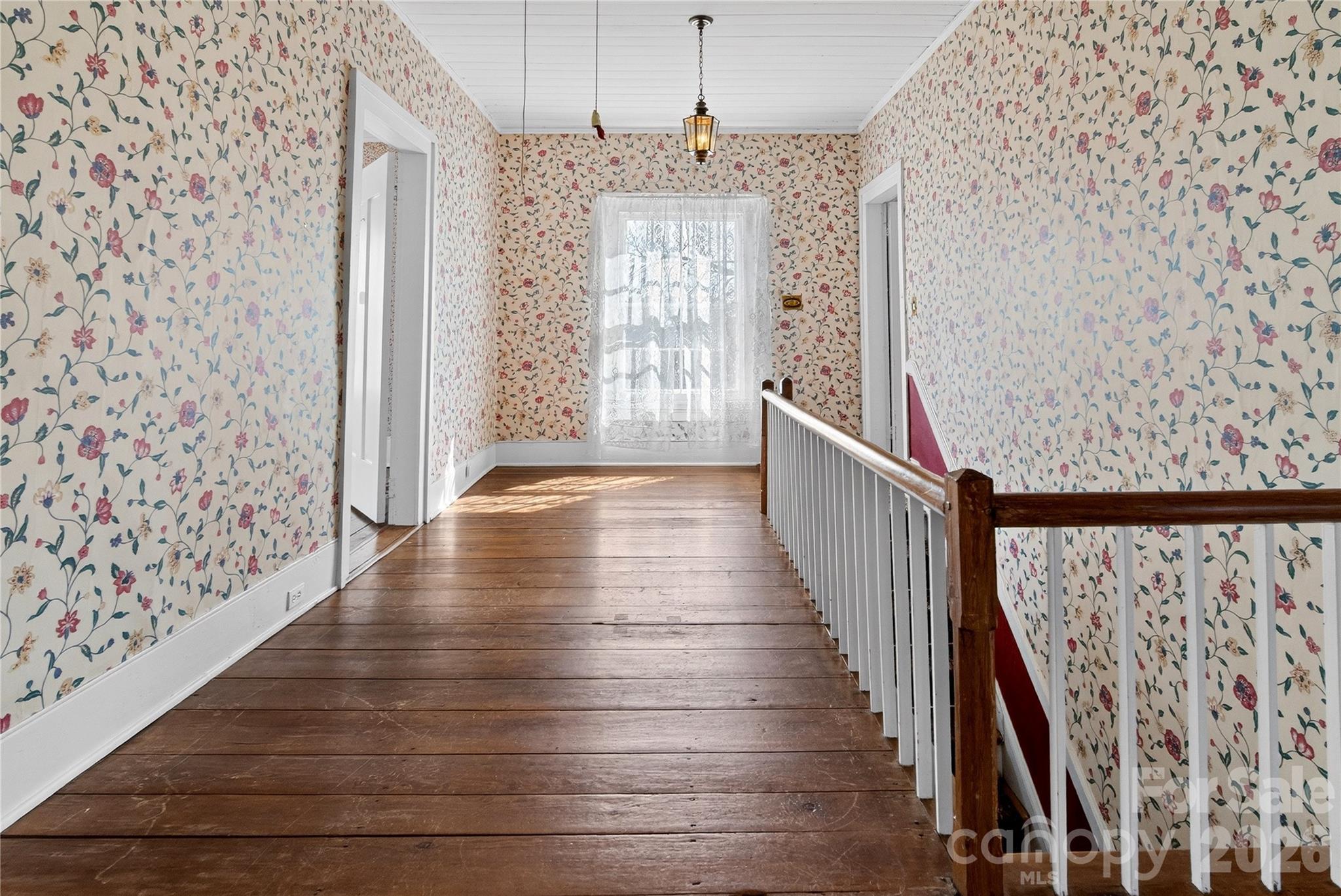 Upstairs hall - 11124 Eastfield Road, Huntersville