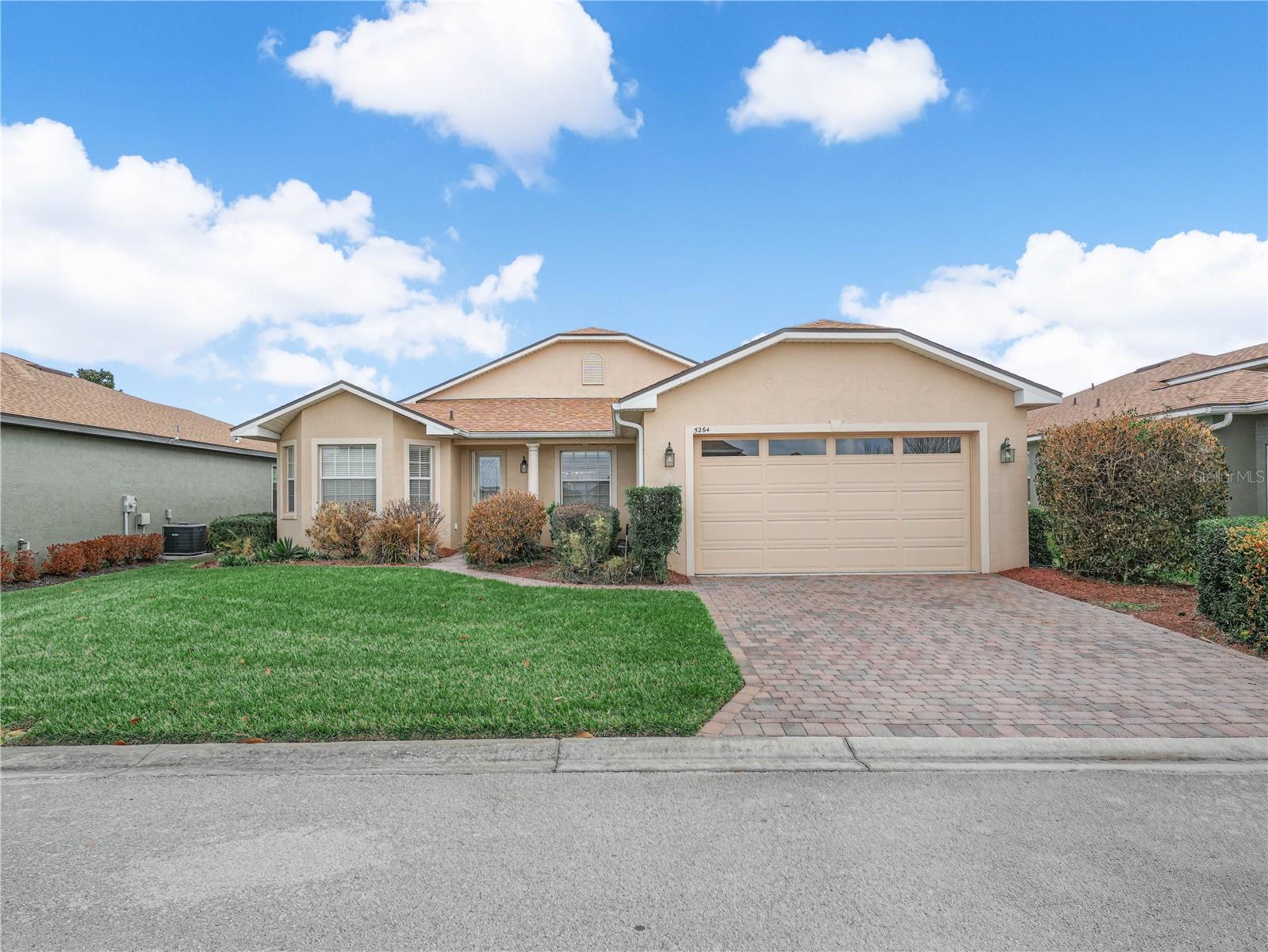 3 Bedroom /2 Bath home with 2,011 sqft. living area - 5264 GREEN DR, WINTER HAVEN