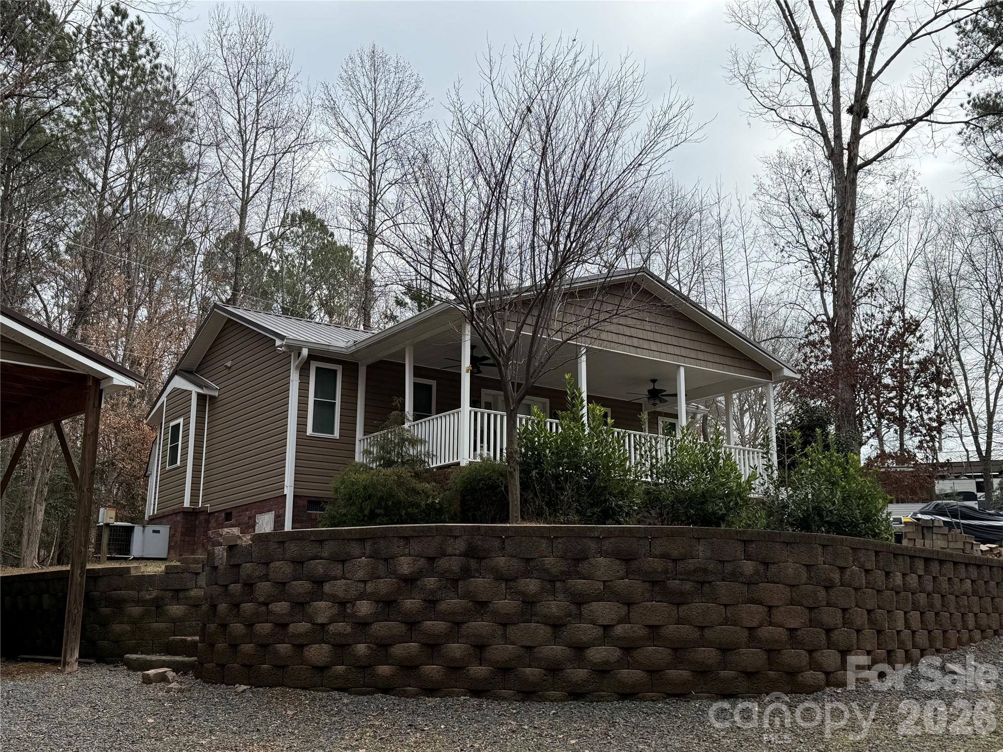 Single Family Residence at 110 Indian Harbor Circle, Mount Gilead, photo 4 of 26