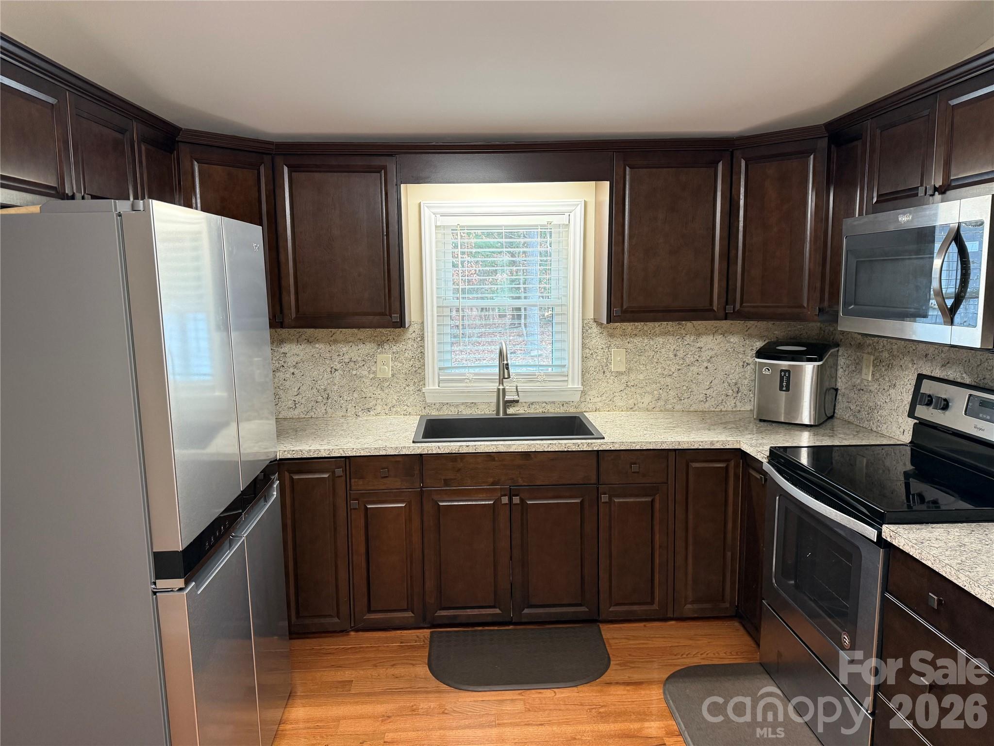 Single Family Residence at 110 Indian Harbor Circle, Mount Gilead, photo 14 of 26
