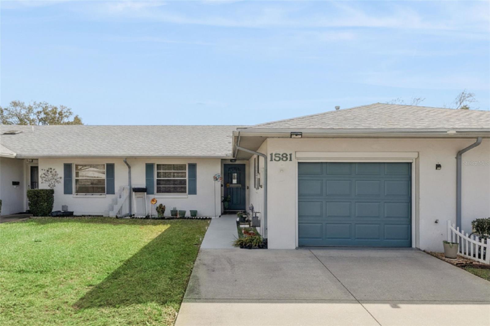 1581 OAKVIEW CIR SE