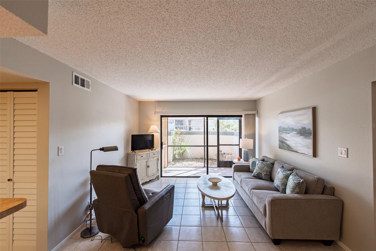 Living Area - 19505 QUESADA AVE #AA105, PORT CHARLOTTE
