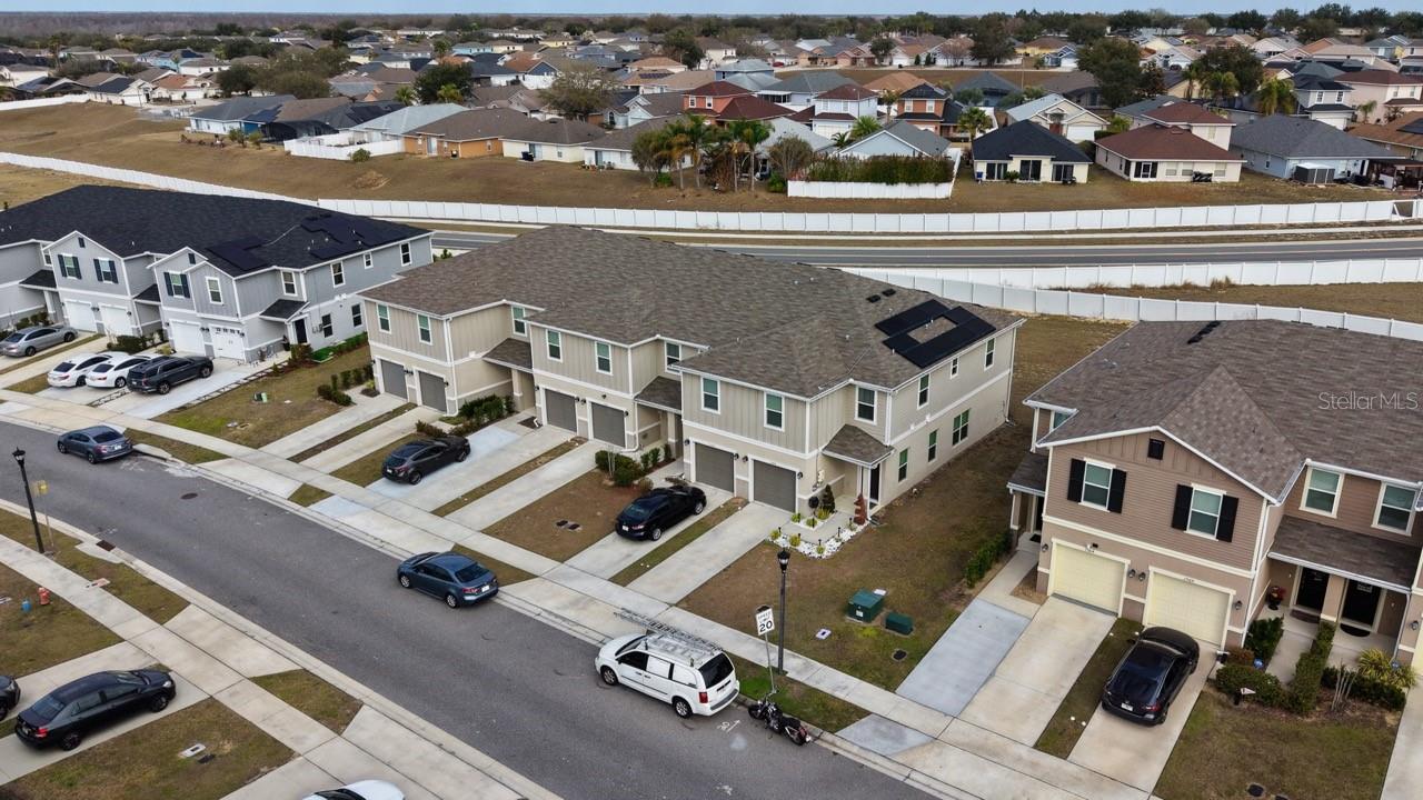 Townhouse at 1568 MIRABELLA CIR, DAVENPORT, photo 3 of 35
