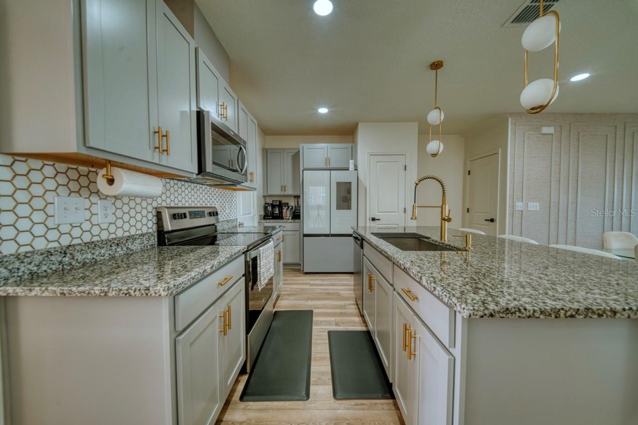 Townhouse at 1568 MIRABELLA CIR, DAVENPORT, photo 9 of 35