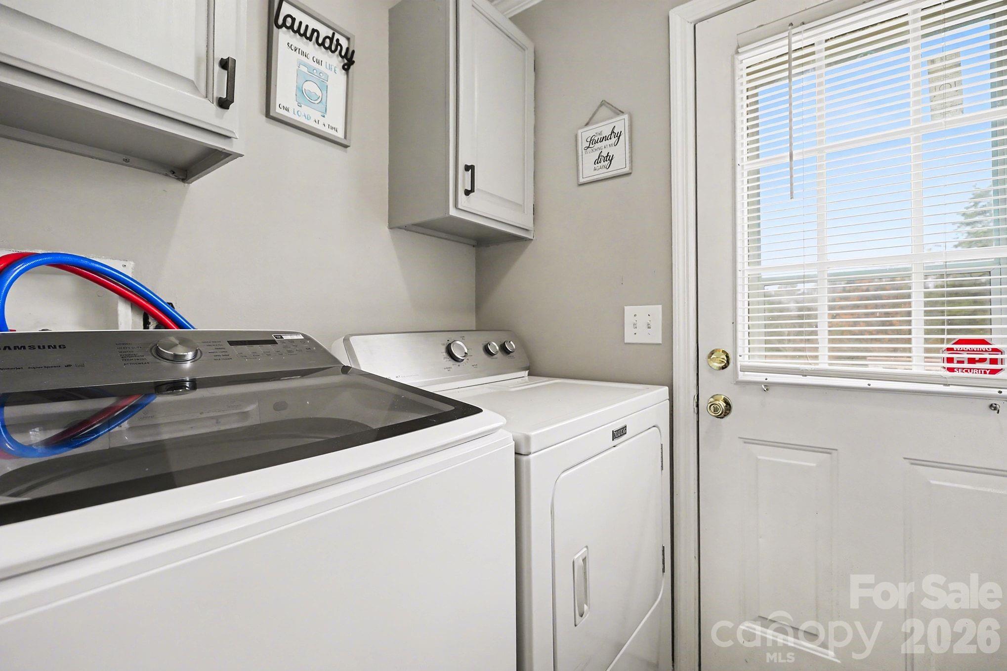 Single Family Residence at 2166 Statesville Highway, Mooresville, photo 12 of 19